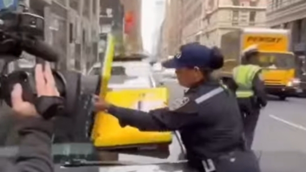 Водители Нью-Йорка обнаружили новый способ обхода штрафов: превращение наказания в пользу